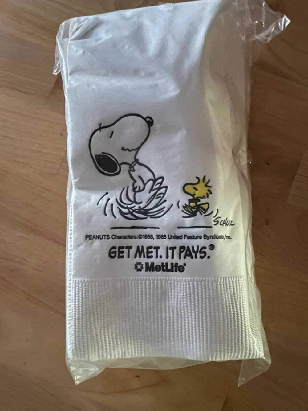 Vintage 90s Met Life Snoopy Party / Picnic Kit Disposable Dining Ensemble Sealed